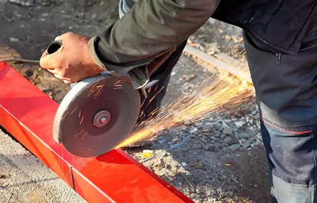 5 meest voorkomende fouten die de eigenaren mogelijk maken bij het werken met een molen