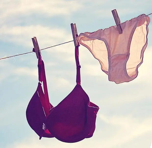 Most bras will be spoiled from the fact that they are too strong and increditly pressed after washing. / Photo: Welt.de