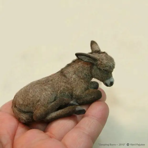 Escultures d'animals en miniatura