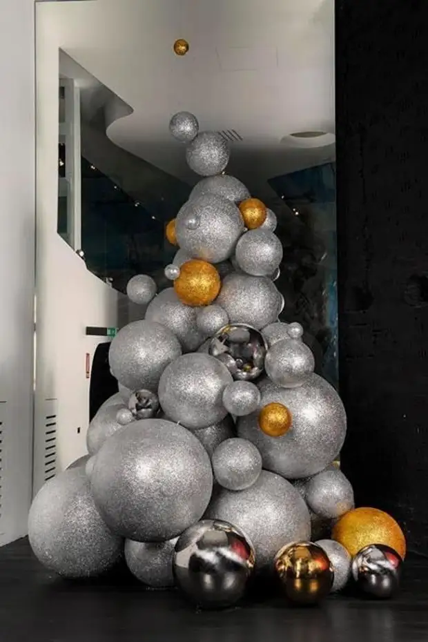 Árbol de navidad de bolas de navidad