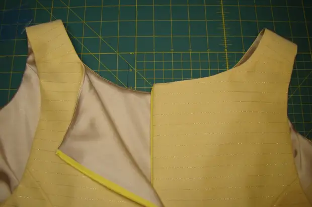 Técnicas de costura em um subladet 0