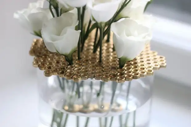 DIY: Krásna váza z jara to urobte sám