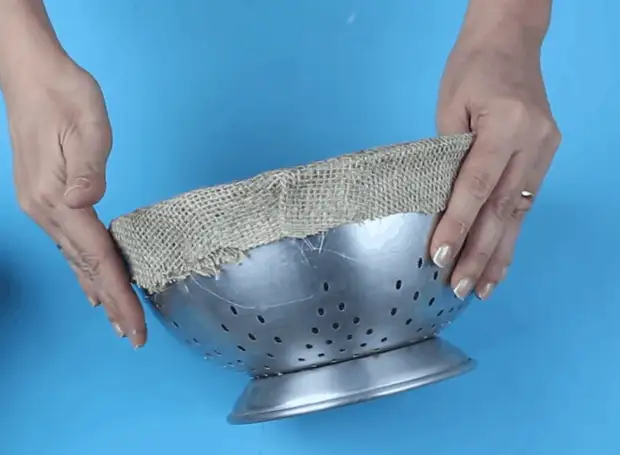 Muamua faʻaaogaina o le masani o le colander