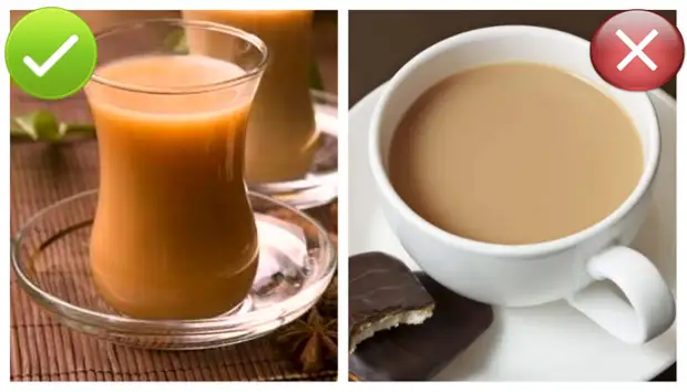 Hoogwaardige thee bij het toevoegen van melk wordt oranje.
