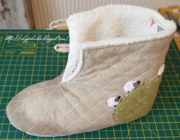 We sew warm homemade cozy slippers 9