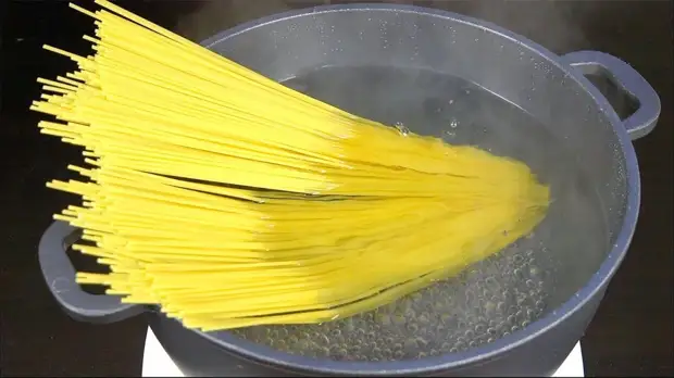 Hoe de pasta niet alleen op het bijgerecht te gebruiken