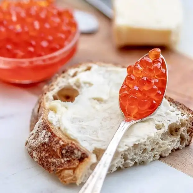 Images sur demande pas un vrai sandwich avec caviar