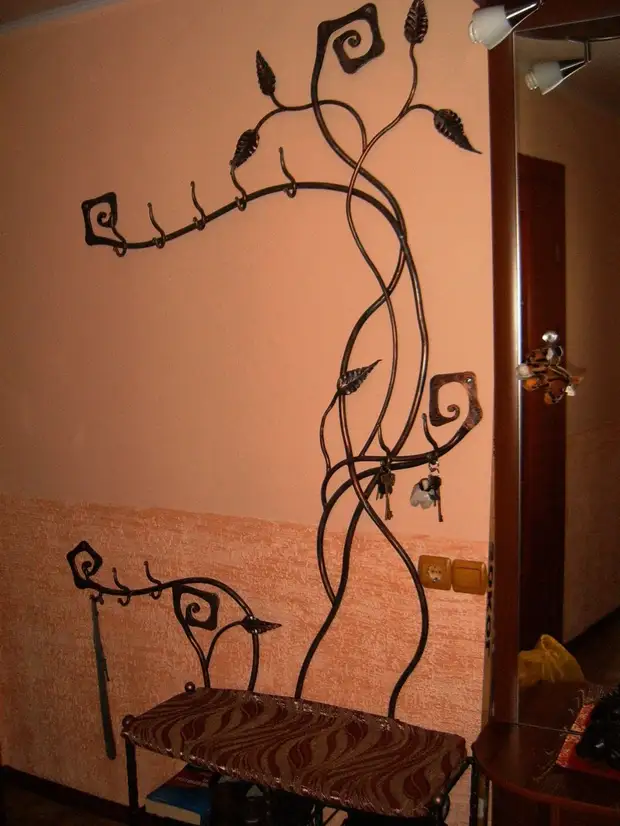 Penjador de paret al passadís: les artesanies ho fan vosaltres mateixos i idees inusuals