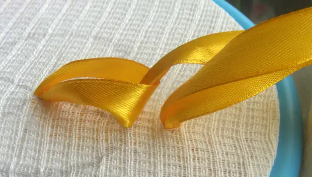 Pagbuburda satin ribbons para sa mga nagsisimula