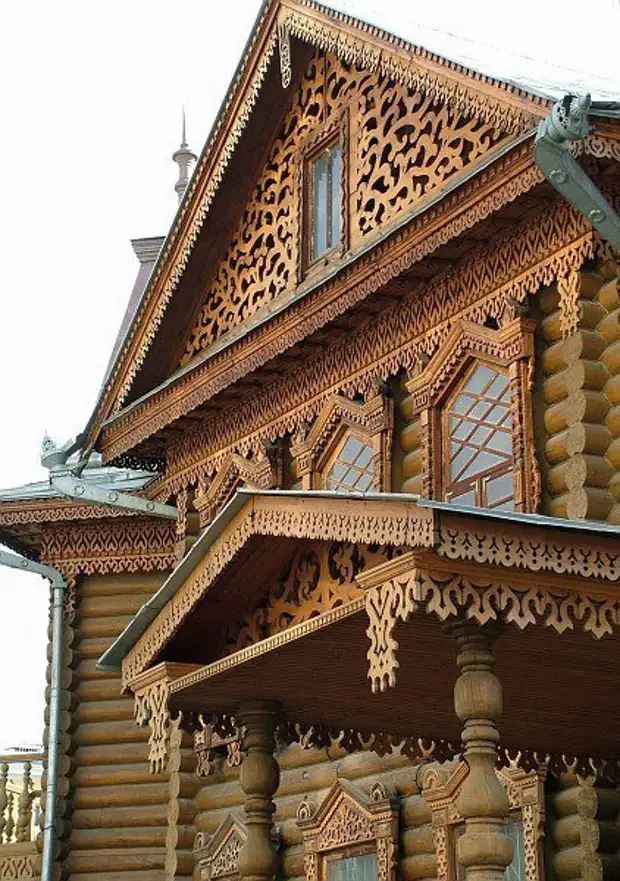 Architecture en bois russe: beauté inspirante