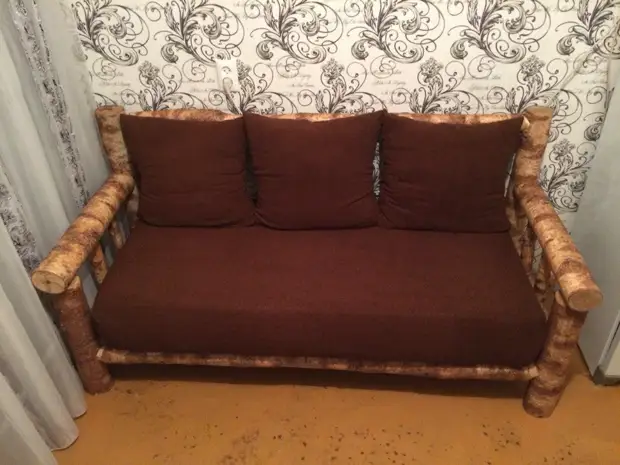 Yksinkertainen sohva mökki 4
