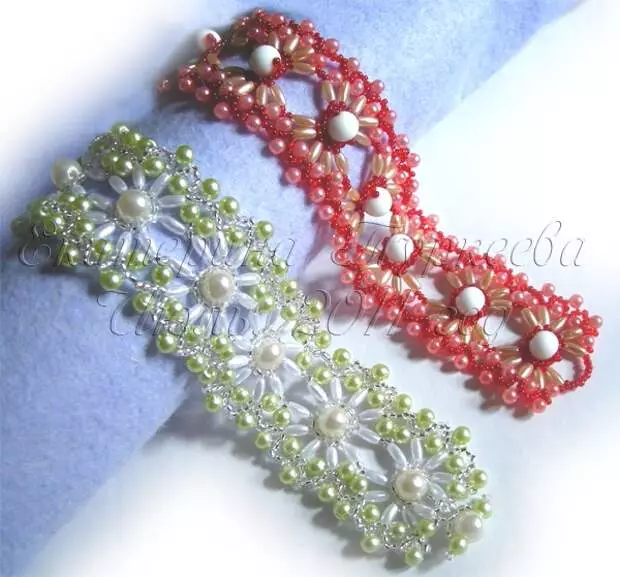 Racking Openwork Floral Armband: Master Class