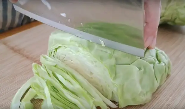 Unusual, but very appetizing recipe from ordinary cabbage