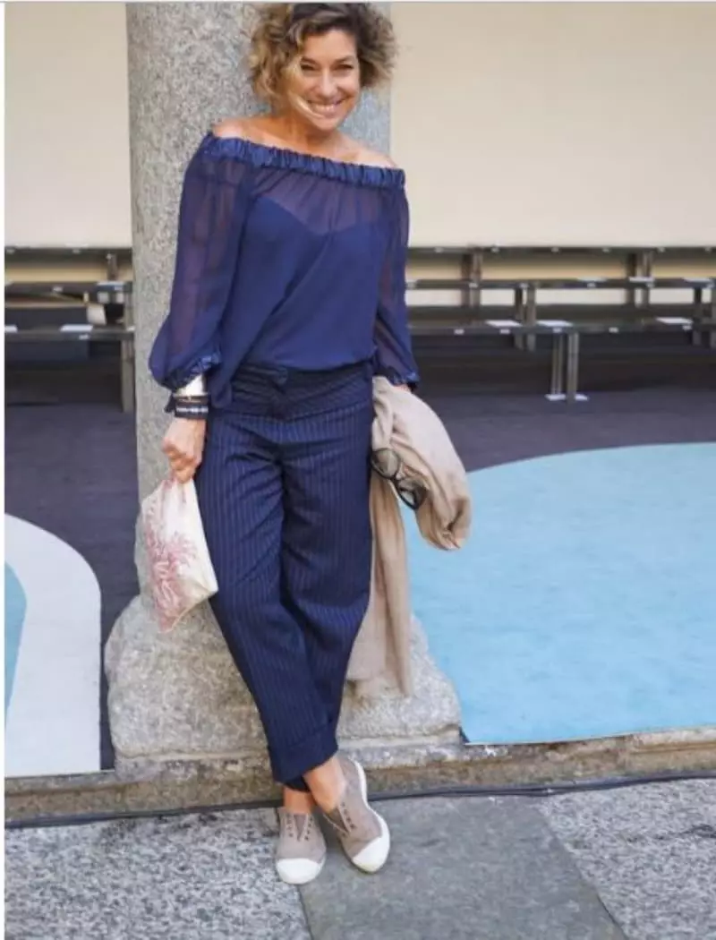 Trendy Chinos: 17 Bilder med bukser Chinos for kvinner for 50