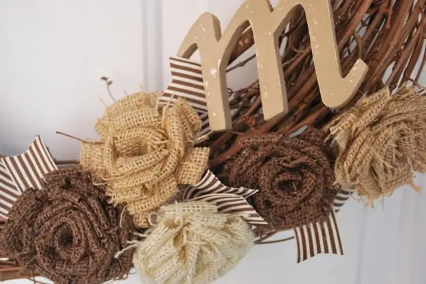 Hoa từ Burlap tự làm