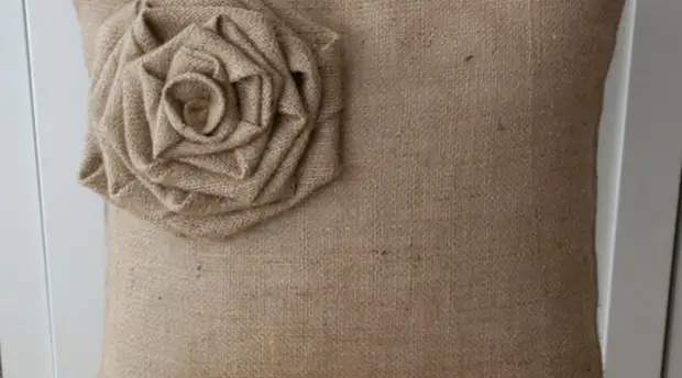 Blommen fan Burlap doch it sels