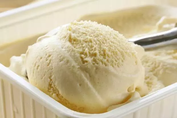 5 Mga Respipe sa Ice Cream, nga makalimtan ang bahin sa pagpamalit nga timbre!