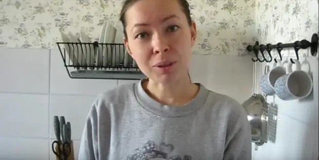 Celý proces generálního opravy vlastních rukou Anna komentoval video. | Foto: YouTube.com.