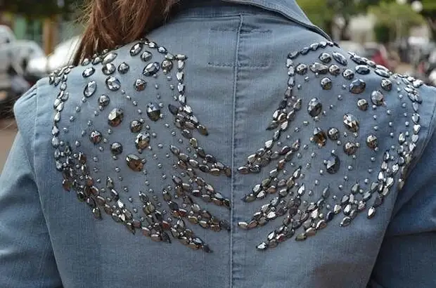 Modni prijem: Odjeća, vezene perle, perle i rhinestones