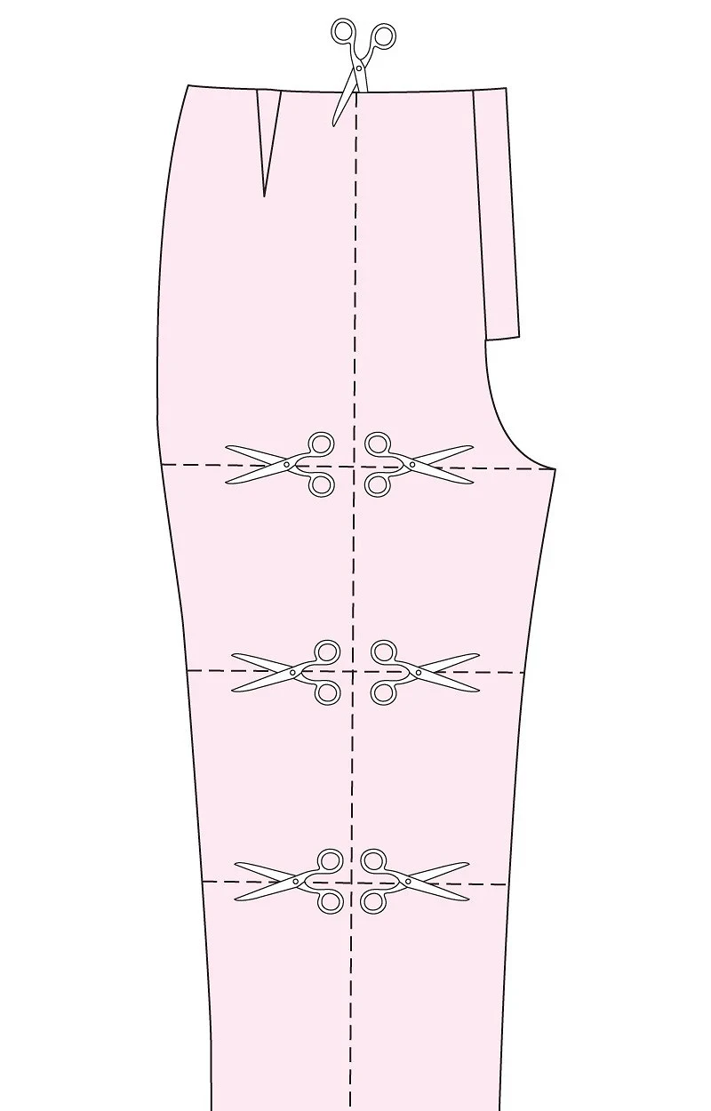 Regolazione del modello dei pantaloni con fianchi completi