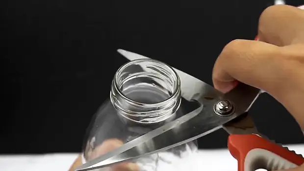 8 ways to quickly put the scissors