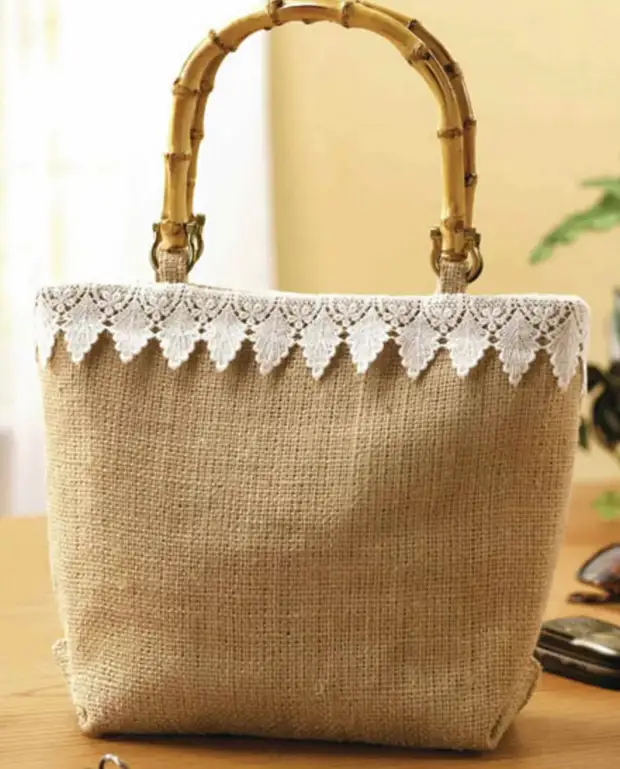 Bags of burlap ... 50 ideas! Yes, what else ...