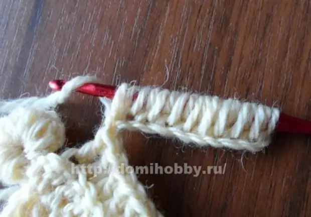 Crochet pẹlu awọn ile-iṣẹ