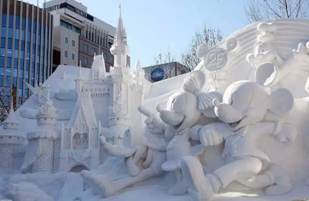 Krásné Snow Sculptures: Skvělé nápady pro velkou tvořivost