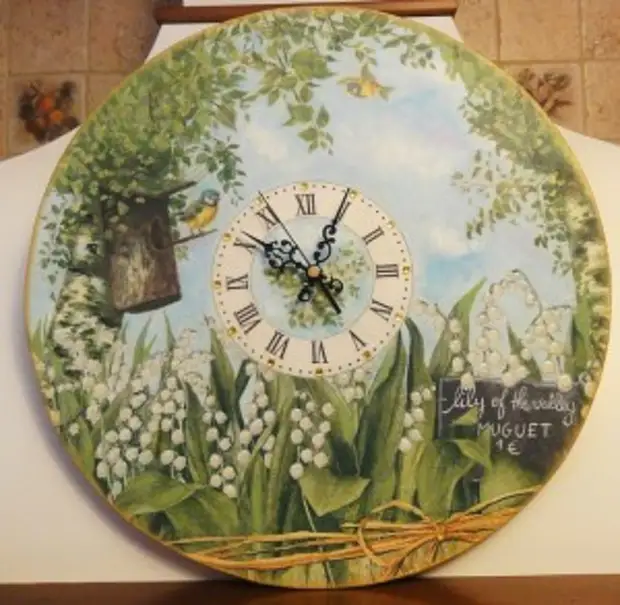 Decoupage: Genuine art or just fake?