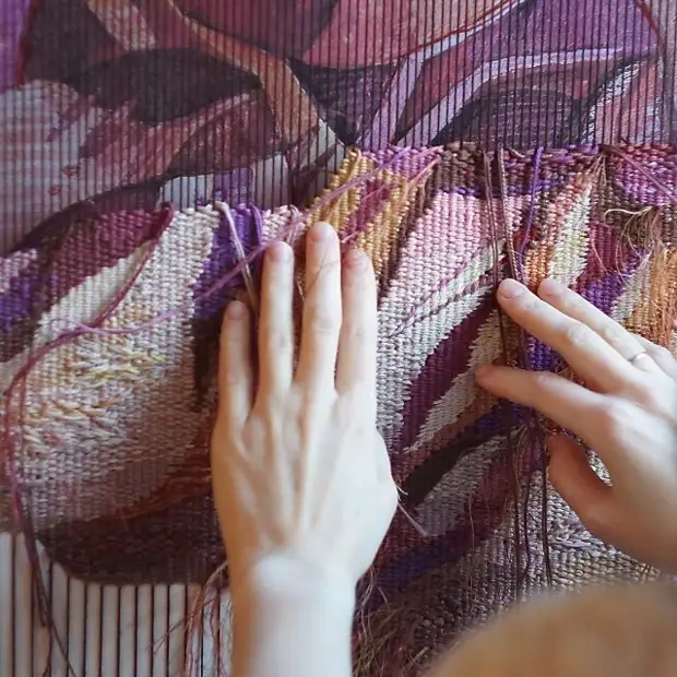 Tapestries pabesueshme nga artisti i tekstilit Irina Musina