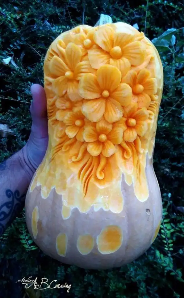 Unreal Carwing on Pumpkin dari Angel Boorieva