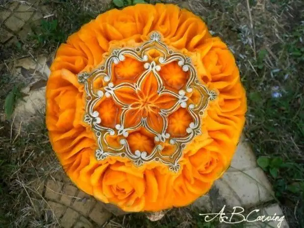 Unreal Carwing on Pumpkin dari Angel Boorieva