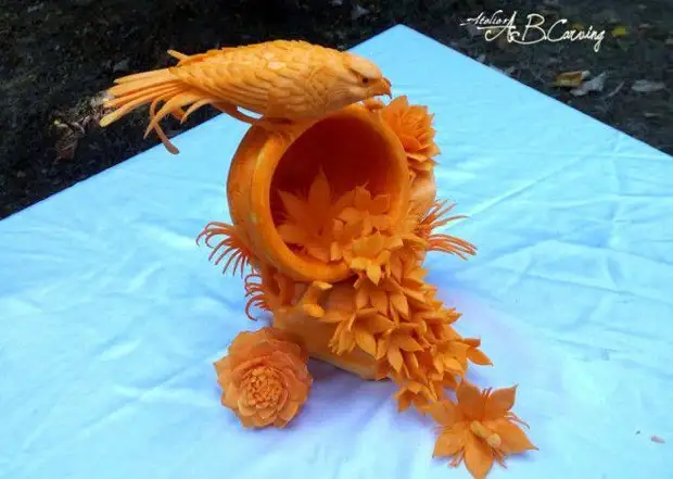 Unreal Carwing ar Pumpkin ó Angel Boraliaieva