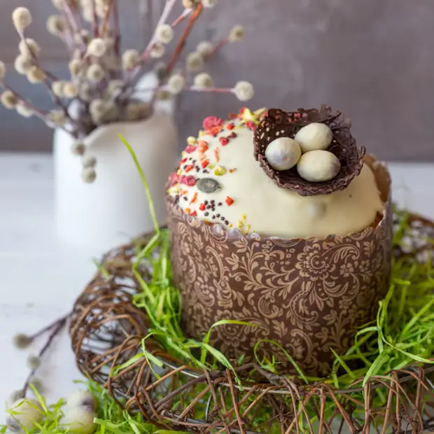 How beautifully decorate cake to Easter