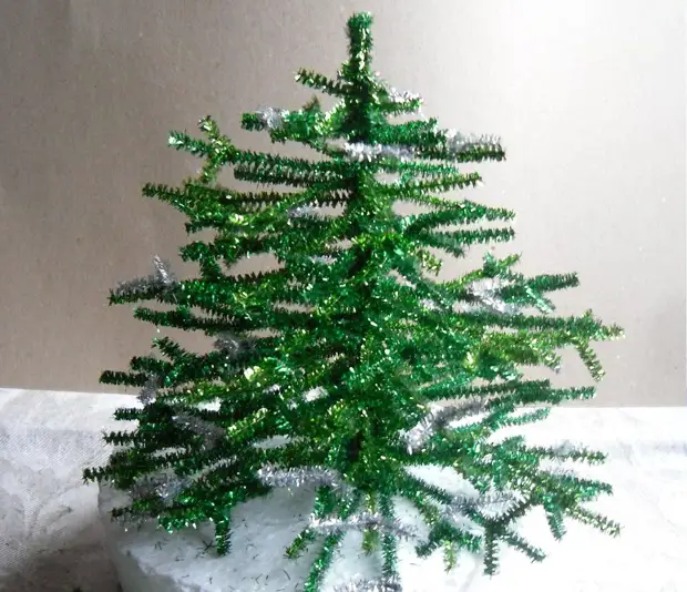 Weihnachtsbaum aus Lametta Tun Sie es selbst. Neujahrsmeisterklasse