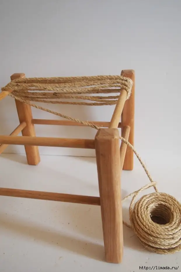 Wrap-rope-around-top-of-stool (466x700, 176kb)