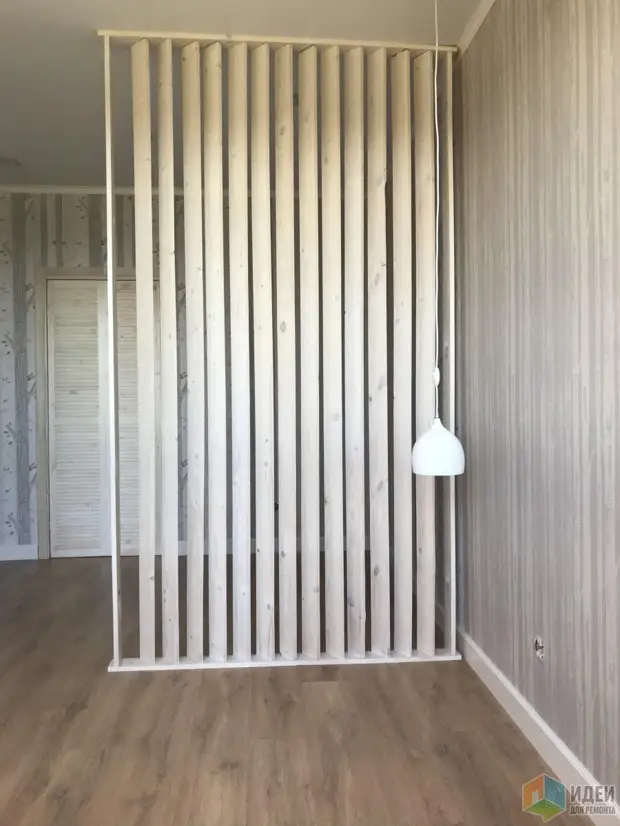 Budget partition sa one-room apartment