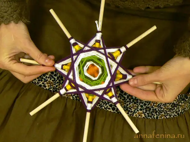 Mandala Weaving: Majstra Klaso