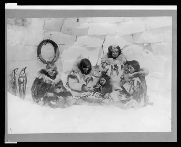 Como eskimos construir uma agulha (5 fotos)