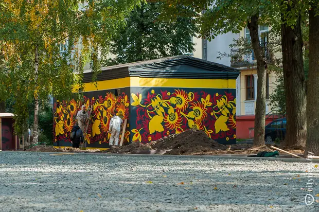 Zanen zane mai zane-zane na canzawa a karkashin Khokhloy