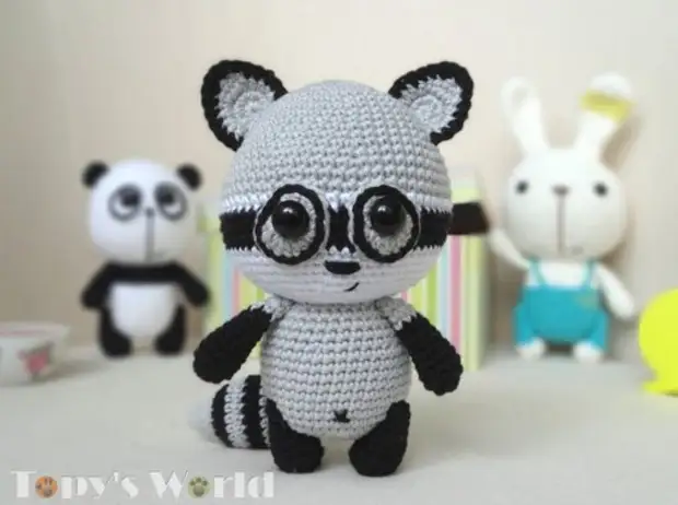 Amigurumi for beginners. Crochet toys with schemes and descriptions of work