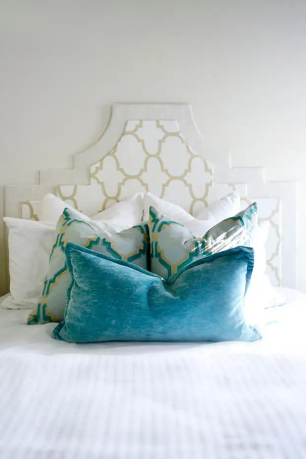 DIY: Cara membuat headboard yang indah dengan tangan Anda sendiri