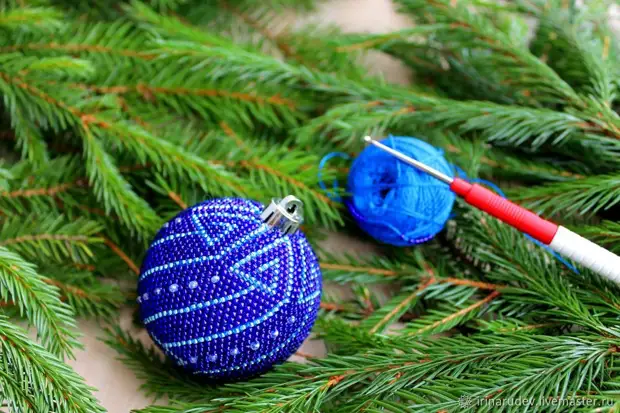 Knit Crochet Christmas Ball Bead