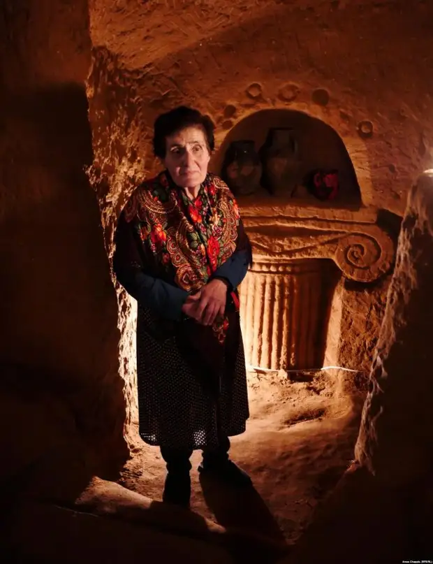 Armeens het berging vir groente getrek, maar het weggevoer en 'n ondergrondse tempel gebou