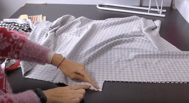 Falda de coser en 5 minutos. Saia de moda e fermosa para calquera tamaño