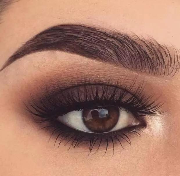 14 idées de maquillage de soirée pour les yeux bruns! Prendre note