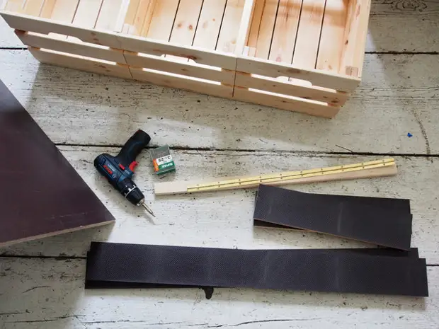 Do it yourself: how to make a bench checker from IKEA boxes