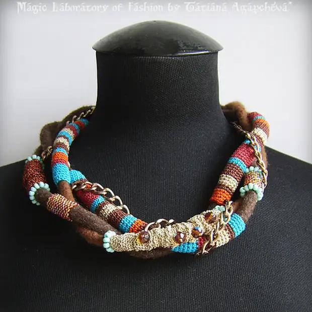 Stunning knitted bracelets, earrings, necklace. Inspire!