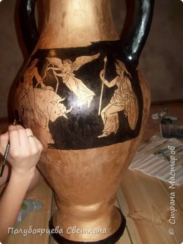 花瓶を作る前にあなた自身の手で花瓶、私は古代のギリシャのアンフォラスに似ている船を作るのが長い間思った、そして、Papier-Masha技術の段ボールからの花瓶の製造のバージョンで止まった。ここでは、私がやったようにステップバイステップをお伝えします。最後に何が起こったのか。写真12。