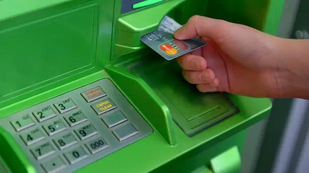 Torohevitra tsara momba ny fomba hamerenany ny karatra mandritra ny 3 minitra, izay "nihinana" ny ATM